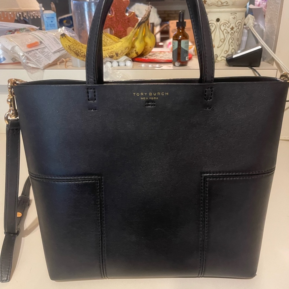 Black Leather Tory Burch Bucket purse with dust sack